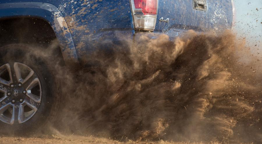  Toyota Tacoma Limited Double Cab 2015 года  (фото 35 из 57)